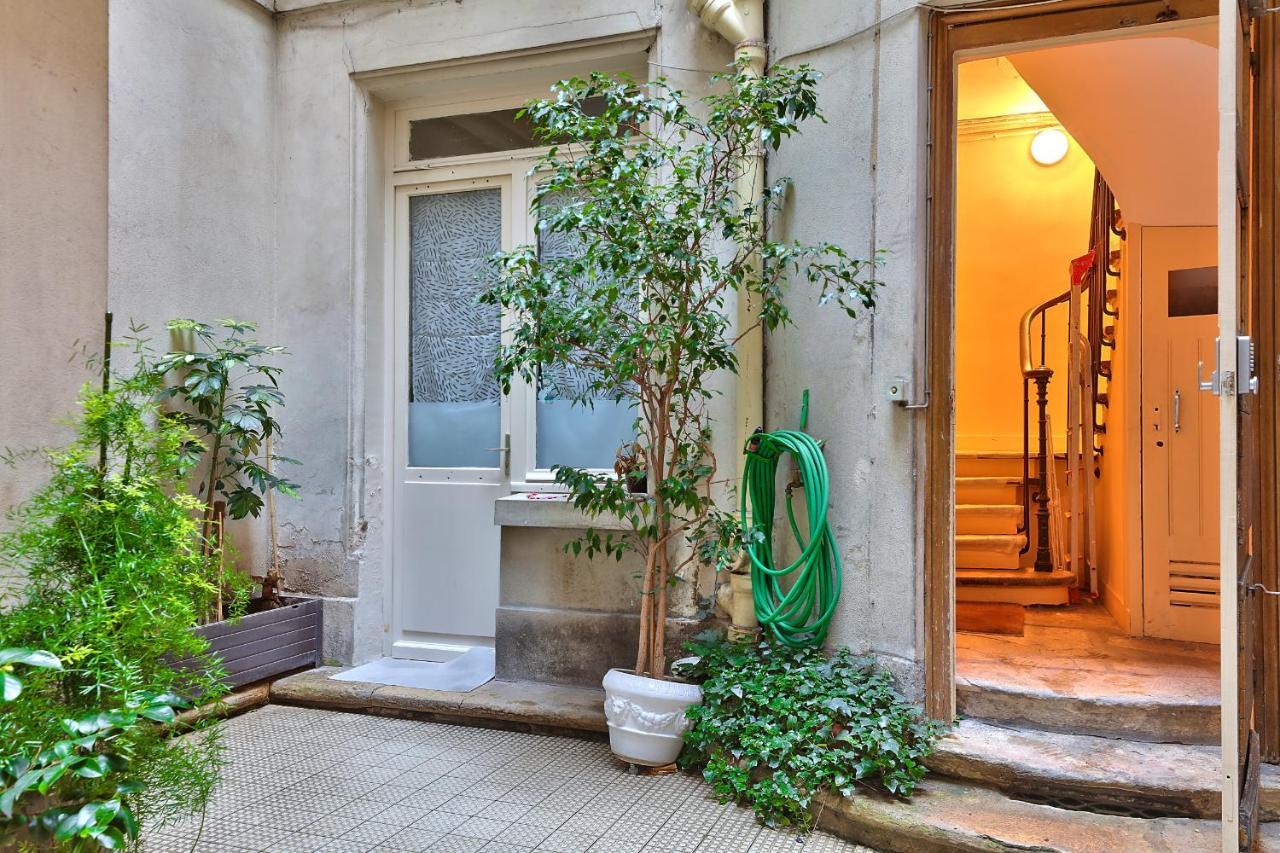 112 - Urban Atelier Saint Michel Apartment Paris Luaran gambar